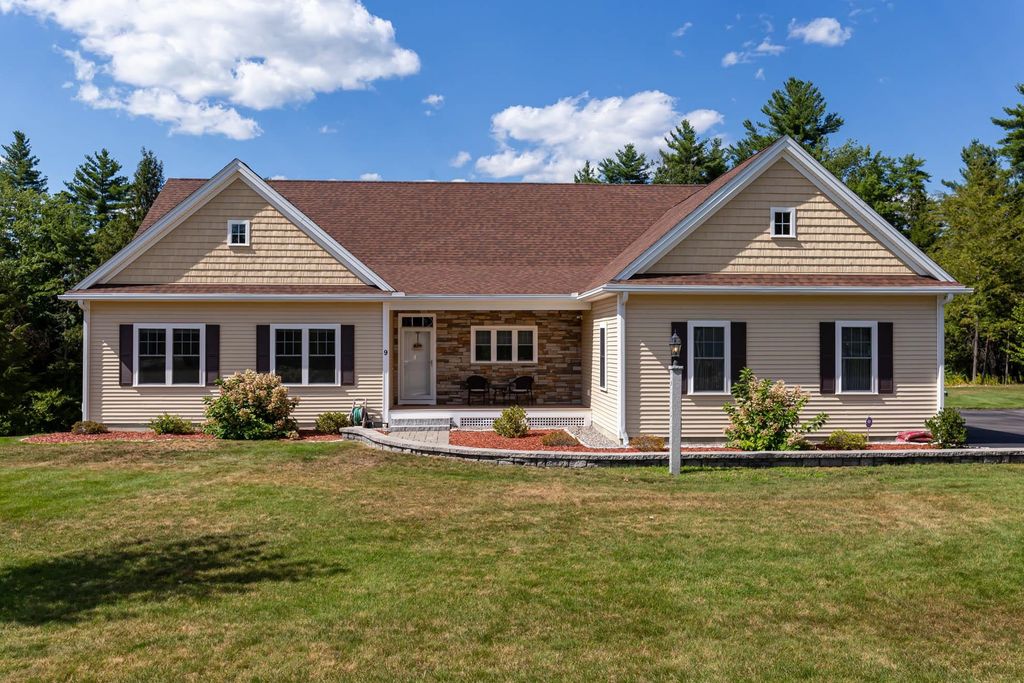 9 Windy Hollow Circle, Merrimack, NH 03054