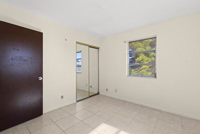 110 SW 12th Avenue, South Bay, FL 33493