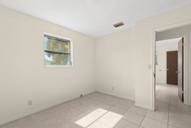 110 SW 12th Avenue, South Bay, FL 33493