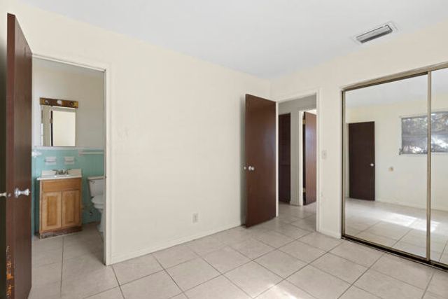 110 SW 12th Avenue, South Bay, FL 33493