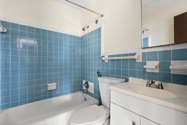 110 SW 12th Avenue, South Bay, FL 33493