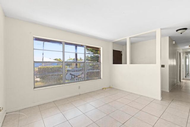 110 SW 12th Avenue, South Bay, FL 33493