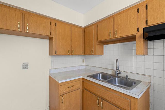 110 SW 12th Avenue, South Bay, FL 33493