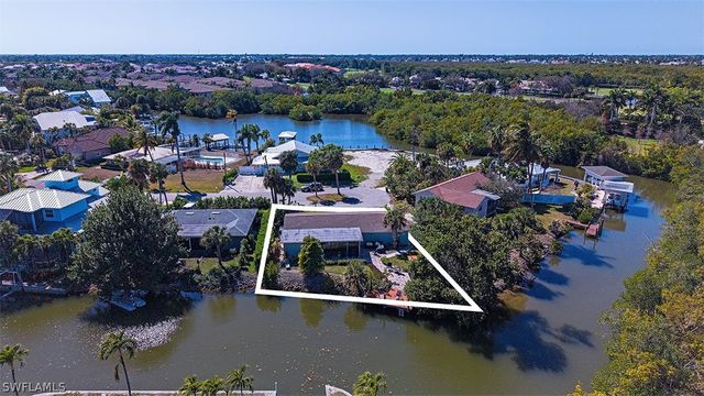 3165 Lakeview DR, Naples, FL 34112