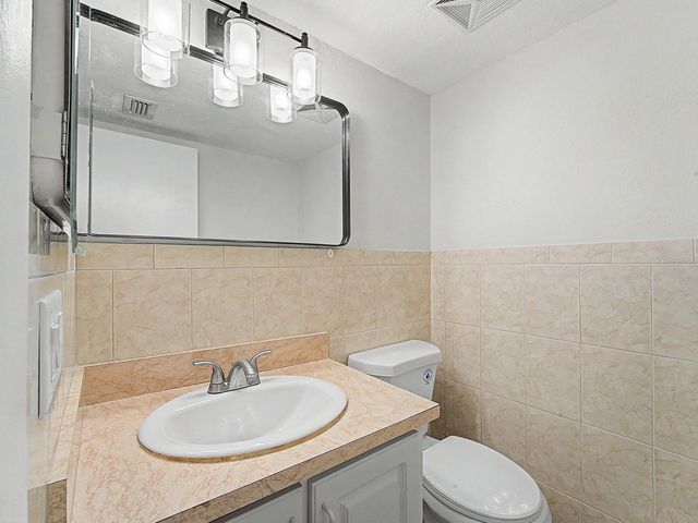 6314 NEWTOWN CIRCLE 14A2, Tampa, FL 33615