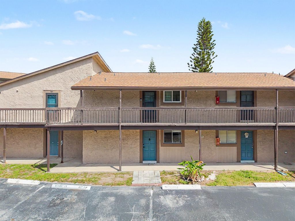 6314 NEWTOWN CIRCLE 14A2, Tampa, FL 33615