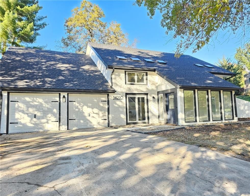14210 W 50th Street, Shawnee, KS 66216