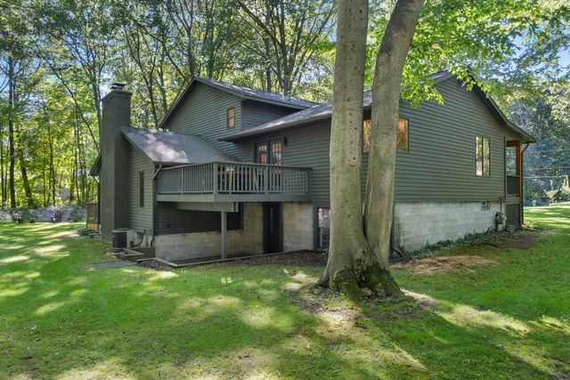 12890 Woodhaven Drive, Grand Haven, MI 49417