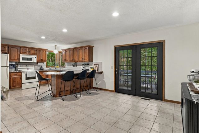 12890 Woodhaven Drive, Grand Haven, MI 49417