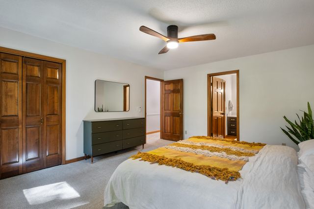 12890 Woodhaven Drive, Grand Haven, MI 49417