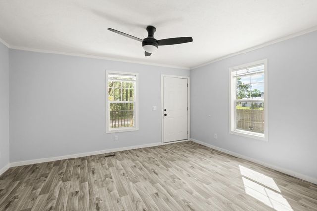 156 Wilson Ln, Conway, SC 29526