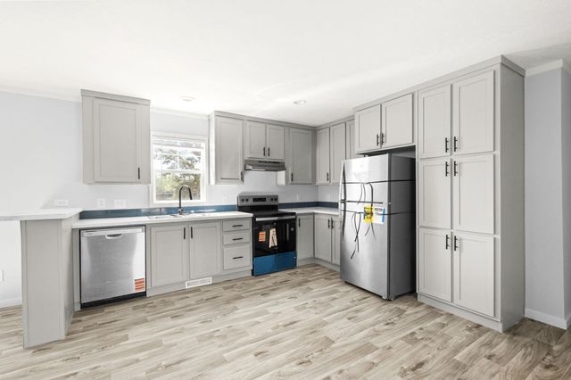 156 Wilson Ln, Conway, SC 29526