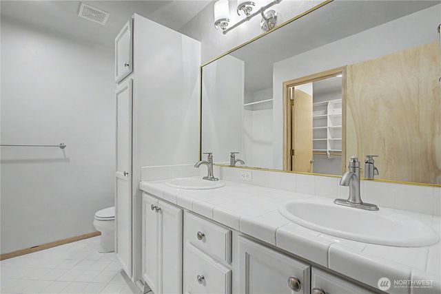6604 Riviera Court SE, Lacey, WA 98513