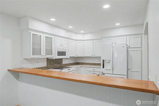 6604 Riviera Court SE, Lacey, WA 98513