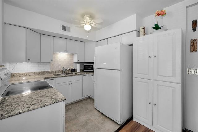 4325 58TH WAY N 1423, Kenneth City, FL 33709