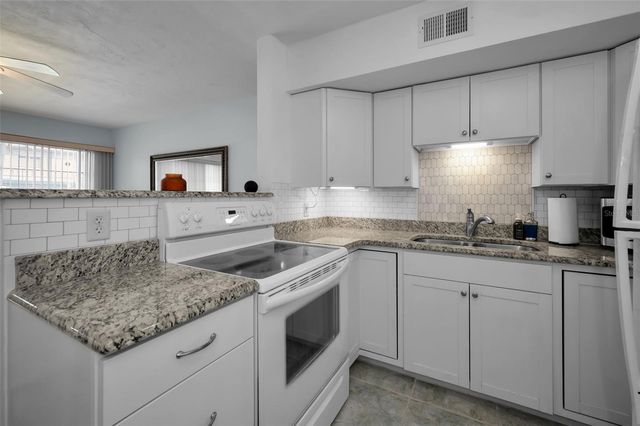 4325 58TH WAY N 1423, Kenneth City, FL 33709