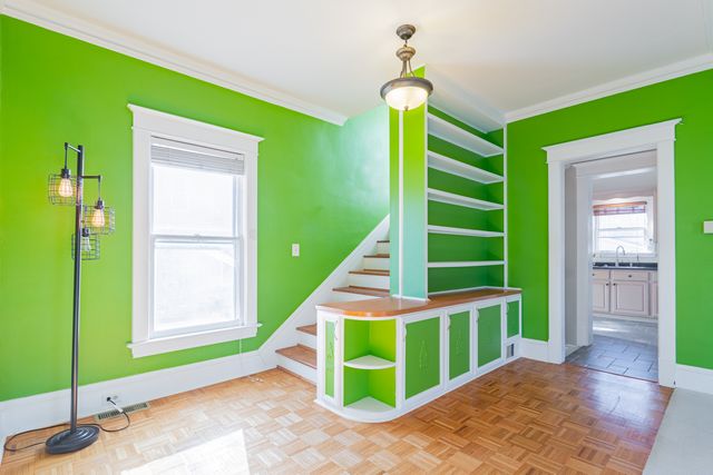 401 Willard Avenue, Bloomington, IL 61701