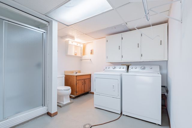 401 Willard Avenue, Bloomington, IL 61701