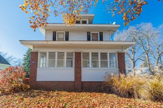 401 Willard Avenue, Bloomington, IL 61701