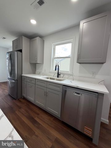 321 BASSETT AVE, New Castle, DE 19720