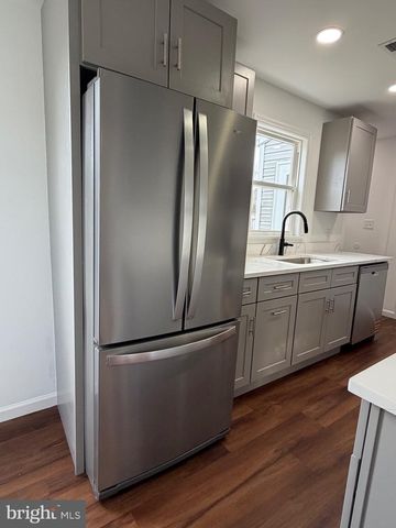 321 BASSETT AVE, New Castle, DE 19720