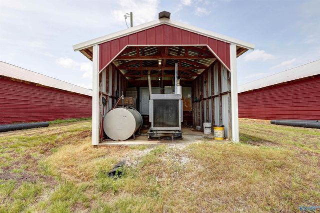 4695 County Road 284, Courtland, AL 35618