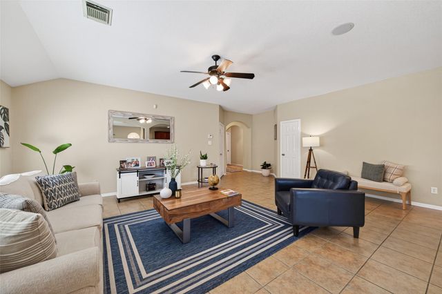 66 W Lasting Spring Circle, Spring, TX 77389