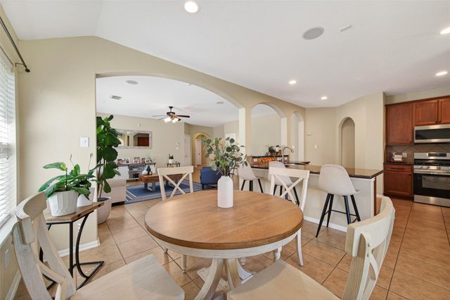 66 W Lasting Spring Circle, Spring, TX 77389