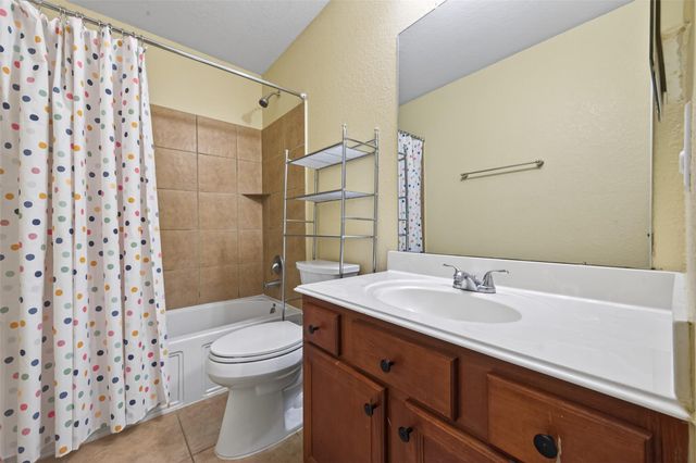 66 W Lasting Spring Circle, Spring, TX 77389