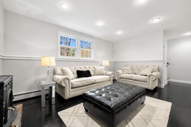 6 Newbury Drive, Amherst, NH 03031