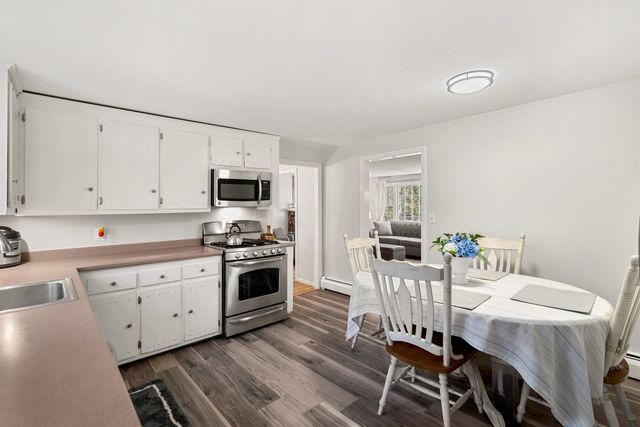 6 Newbury Drive, Amherst, NH 03031