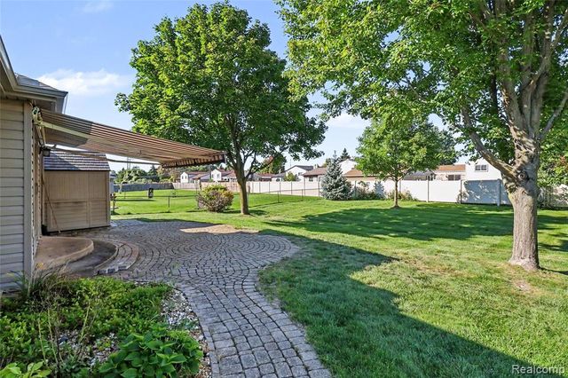 39201 Ajanta Court, Sterling Heights, MI 48310