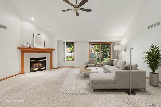 39201 Ajanta Court, Sterling Heights, MI 48310