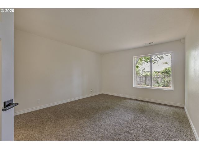 961 S 4TH Ave, Cornelius, OR 97113