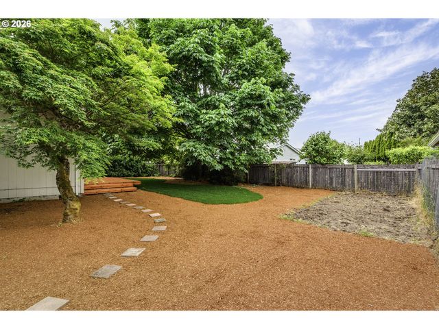 961 S 4TH Ave, Cornelius, OR 97113