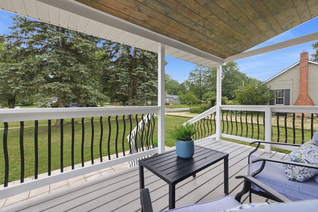 401 N Elm Street, Three Oaks, MI 49128