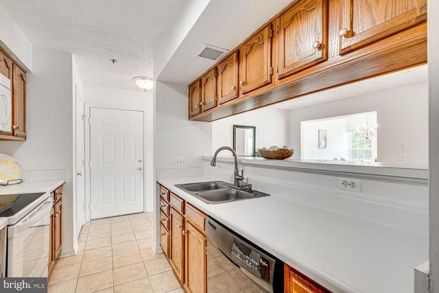 12259 LADYMEADE CT #201, Woodbridge, VA 22192
