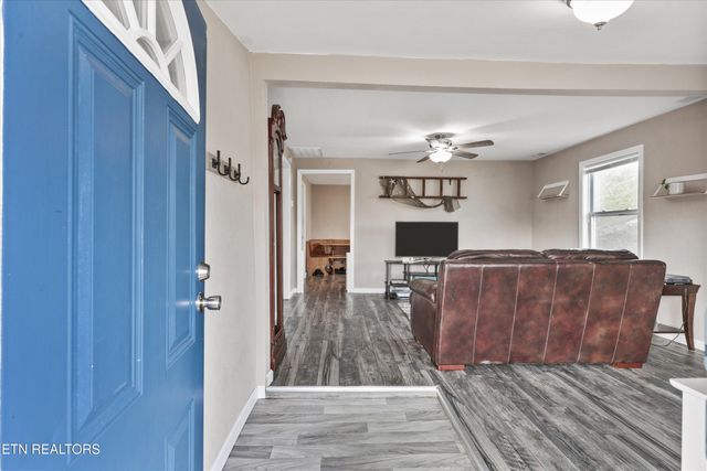 917 W Emerald Ave, Knoxville, TN 37921