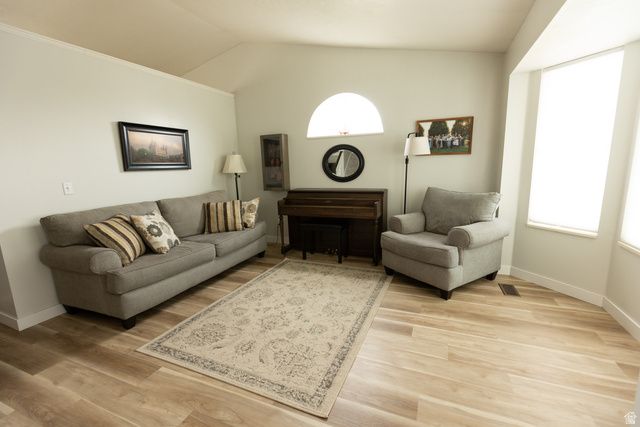 1099 E 2125 N, Layton, UT 84040