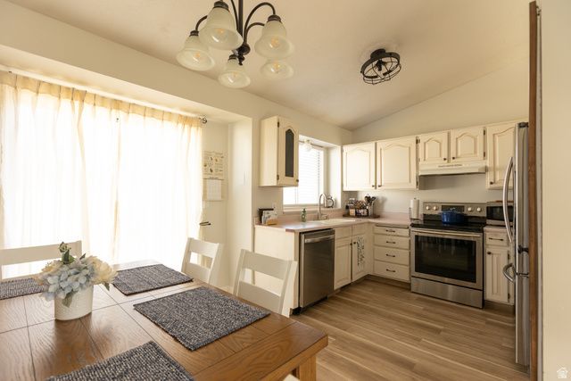 1099 E 2125 N, Layton, UT 84040