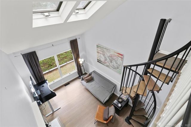 13 Old Stamford Road 13, New Canaan, CT 06840