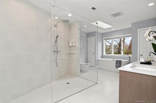 13 Old Stamford Road 13, New Canaan, CT 06840