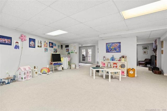 13 Old Stamford Road 13, New Canaan, CT 06840