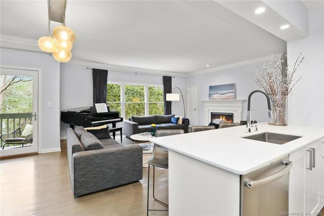 13 Old Stamford Road 13, New Canaan, CT 06840