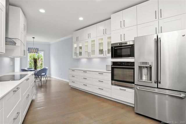 13 Old Stamford Road 13, New Canaan, CT 06840