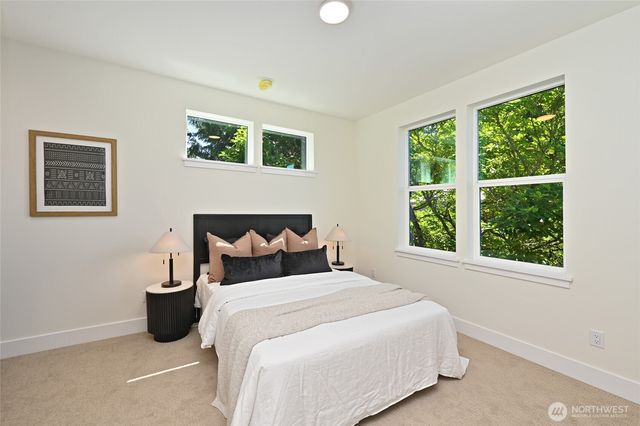 3111 W Mansell Street, Seattle, WA 98199