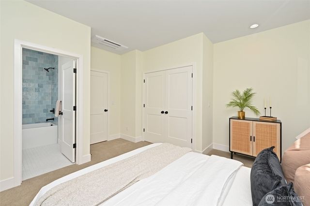 3111 W Mansell Street, Seattle, WA 98199