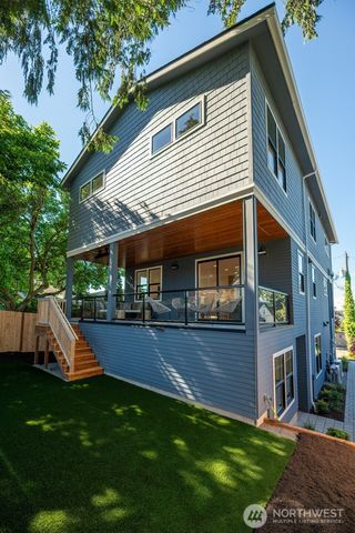 3111 W Mansell Street, Seattle, WA 98199