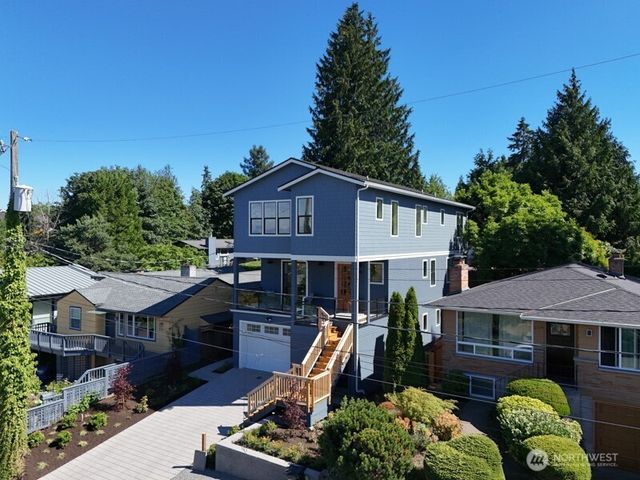 3111 W Mansell Street, Seattle, WA 98199
