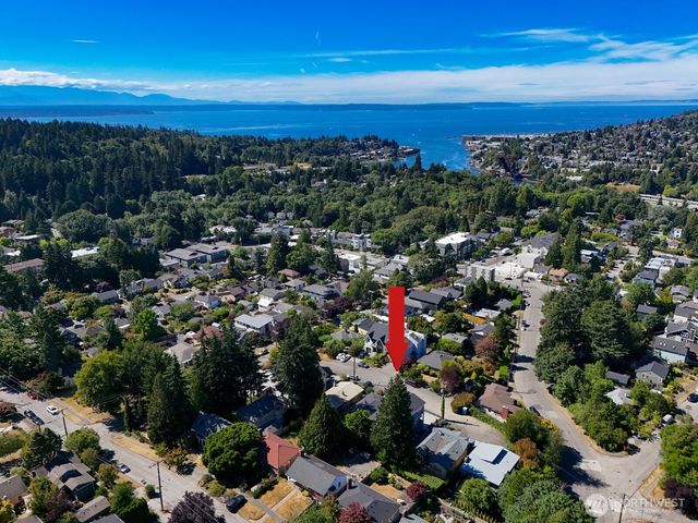 3111 W Mansell Street, Seattle, WA 98199